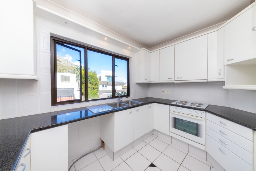To Let 2 Bedroom Property for Rent in Sea Point Western Cape